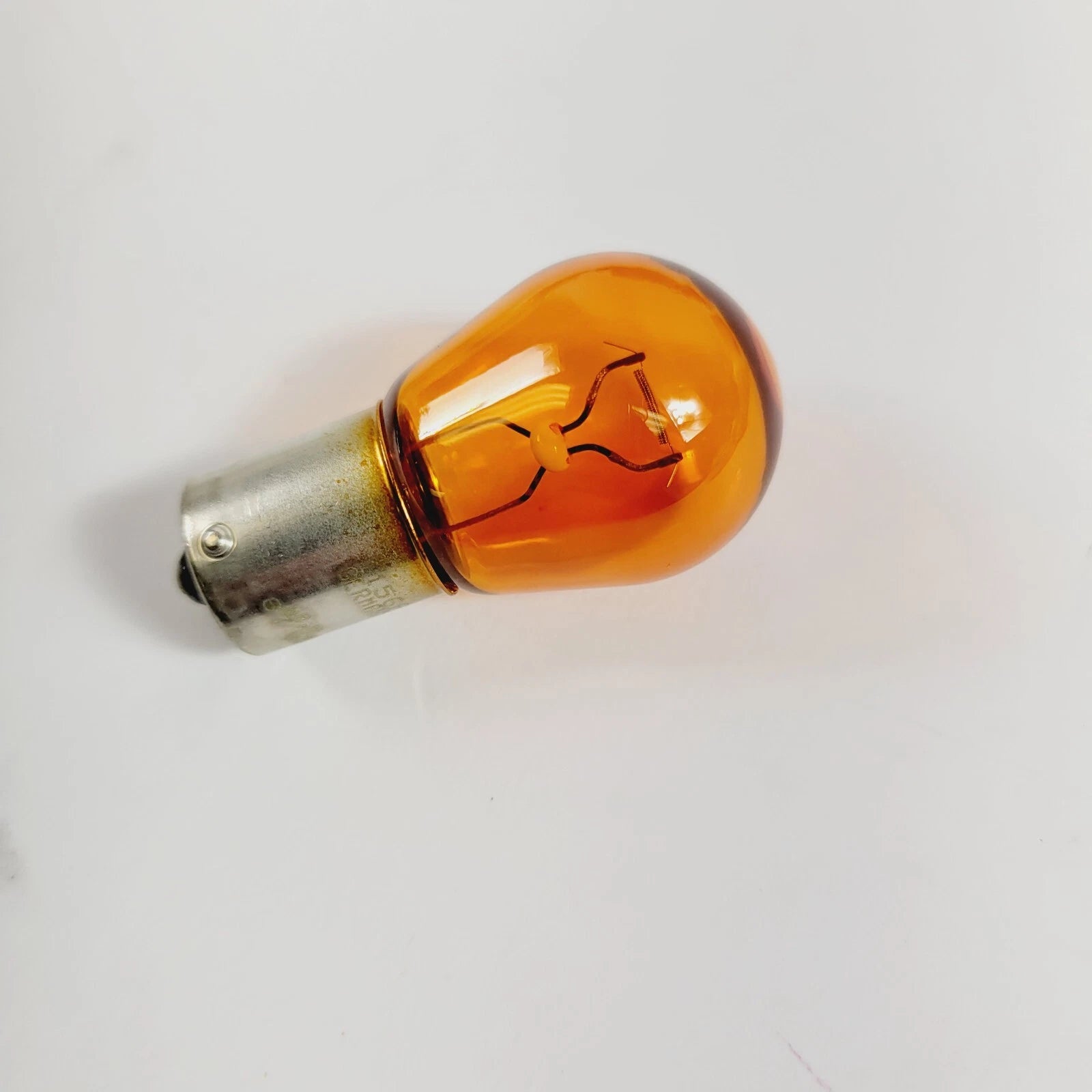 Single Filament Rear Turn Signal Bulb for Harley-Davidson (69330-02)