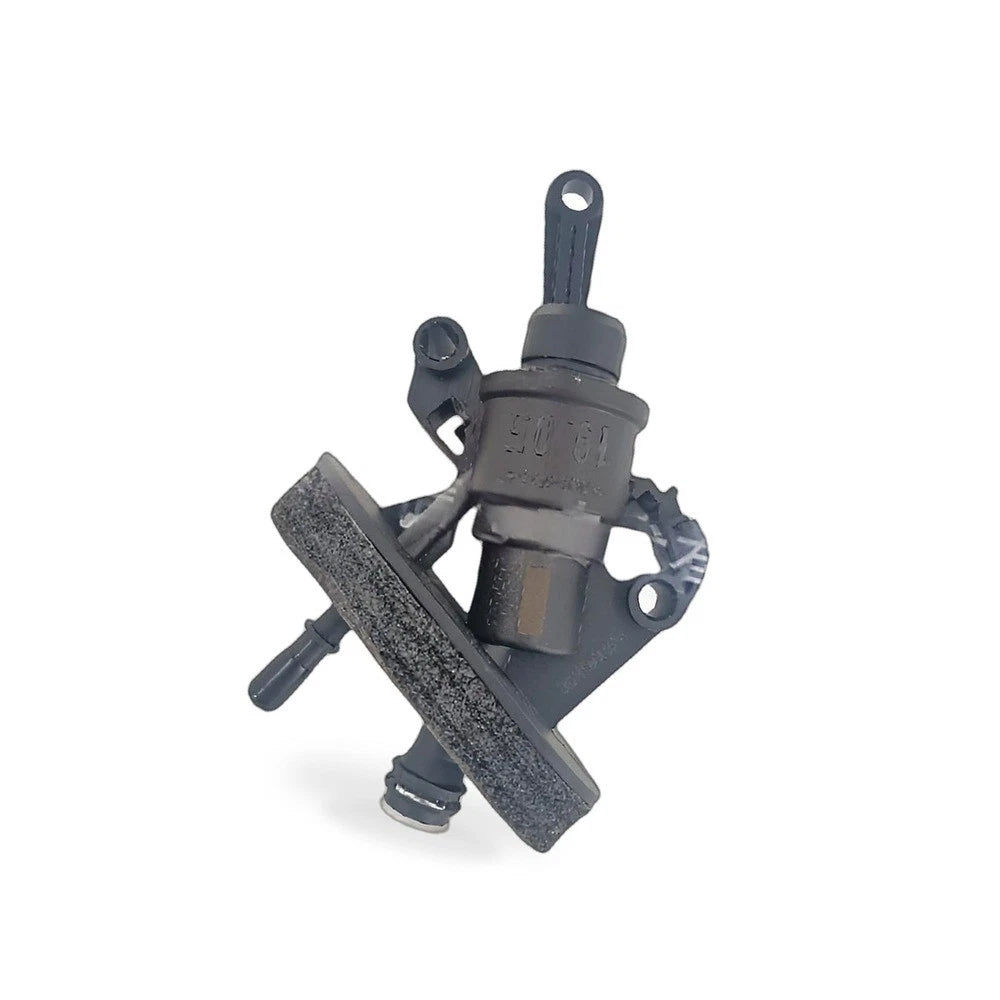 Clutch Master Cylinder for Ford Fiesta (2009–2013) D651-41990A