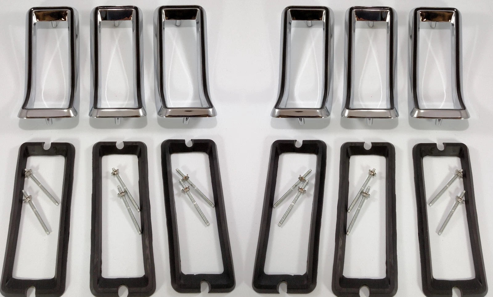 Tail Light Bezels Chrome w Black Insert for 1967–1968 Ford Mustang