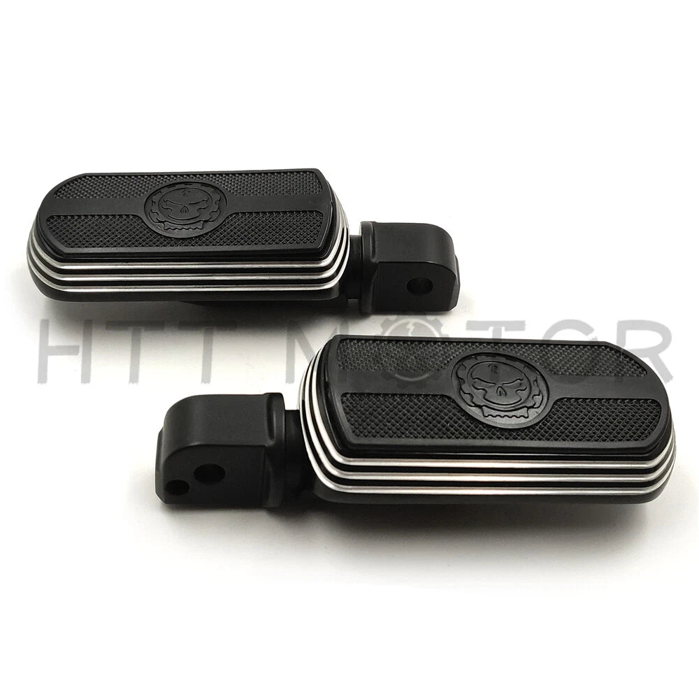 Black Skull Rubber Footpeg for Harley Davidson Softail Slim FLSL Breakout (2018–2023)