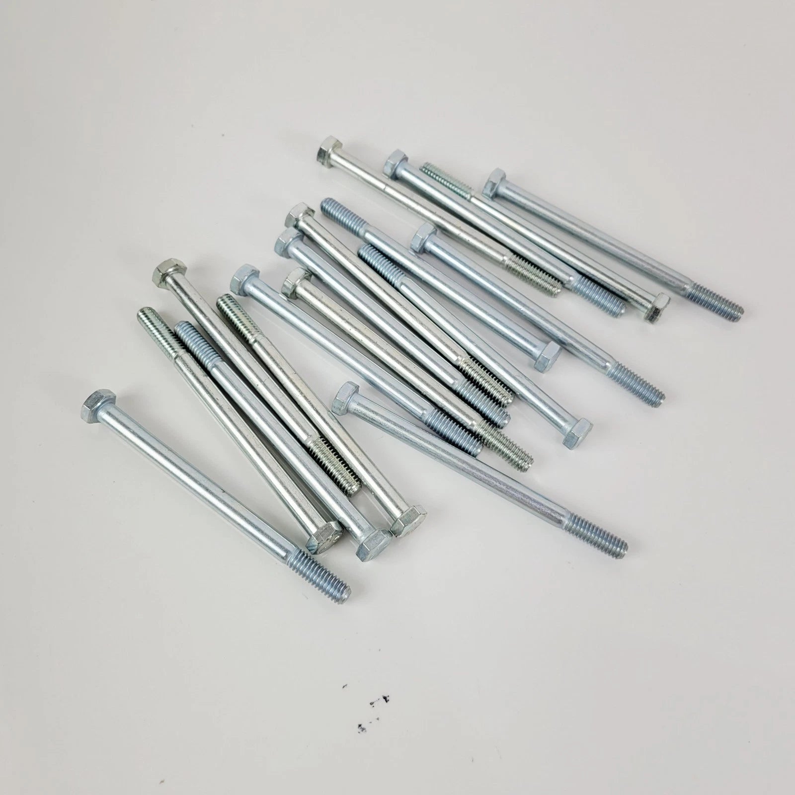 Lot of 17 Seat Screws for Harley Davidson Road King Police (P/N: 4067)
