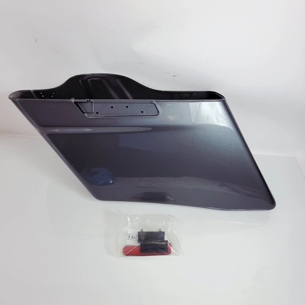 Left Saddlebag for Harley-Davidson Street Glide (2021) - Gauntlet Gray Metallic