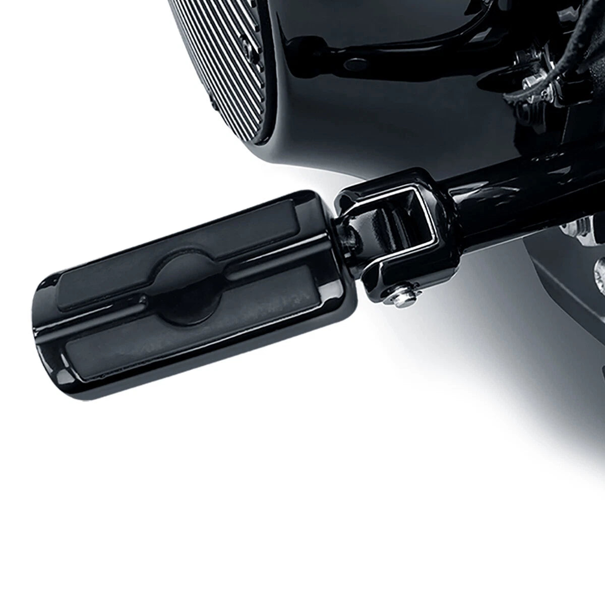 Passenger Footpegs for Harley Softail Deluxe Fat Bob (2018–2023)