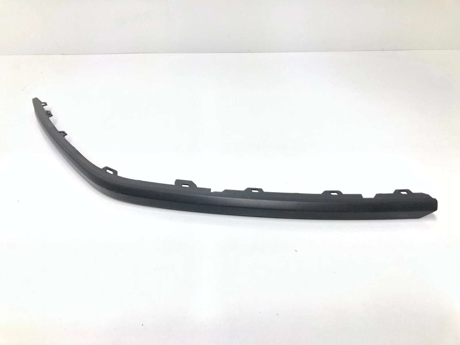Set of 2 Rear Bumper Molding Corner Trim for VW Atlas Cross Sport (2020–2023)
