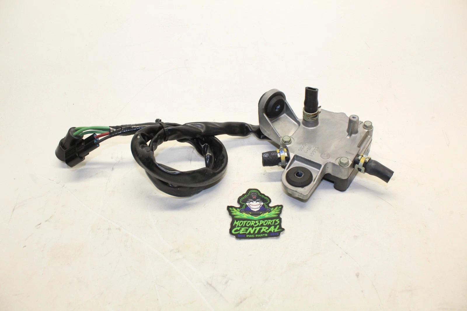 Voltage Regulator for Yamaha FZR FZS FX SHO AR SX240 VXR VX (6S5-81960-01-00)