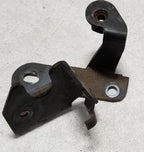 Throttle Cable Body Bracket for Ford Thunderbird Cougar (1994–1995)
