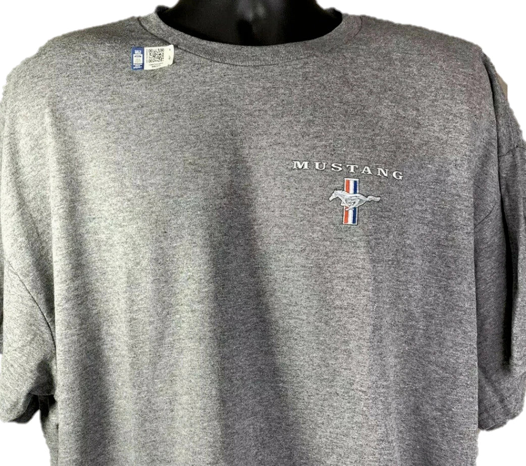 Ford Mustang T-Shirt Cruise-In Scene Gray Red Blue for 2005–2015