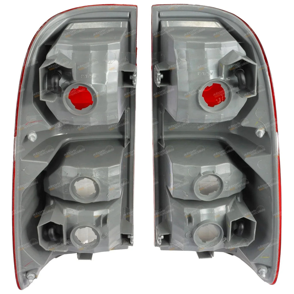 LH + RH / 2x / Tail Lights for Toyota Hilux (2011–2016)