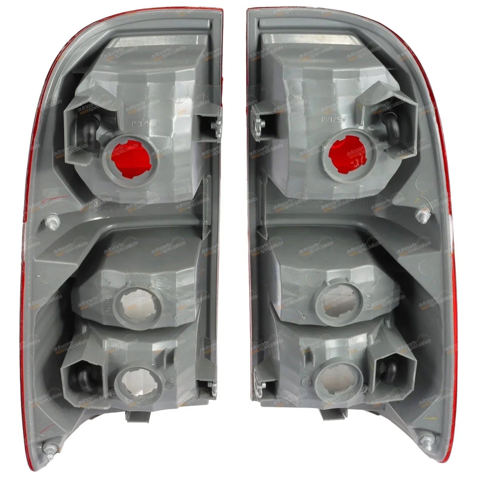 LH + RH / 2x / Tail Lights for Toyota Hilux (2011–2016)