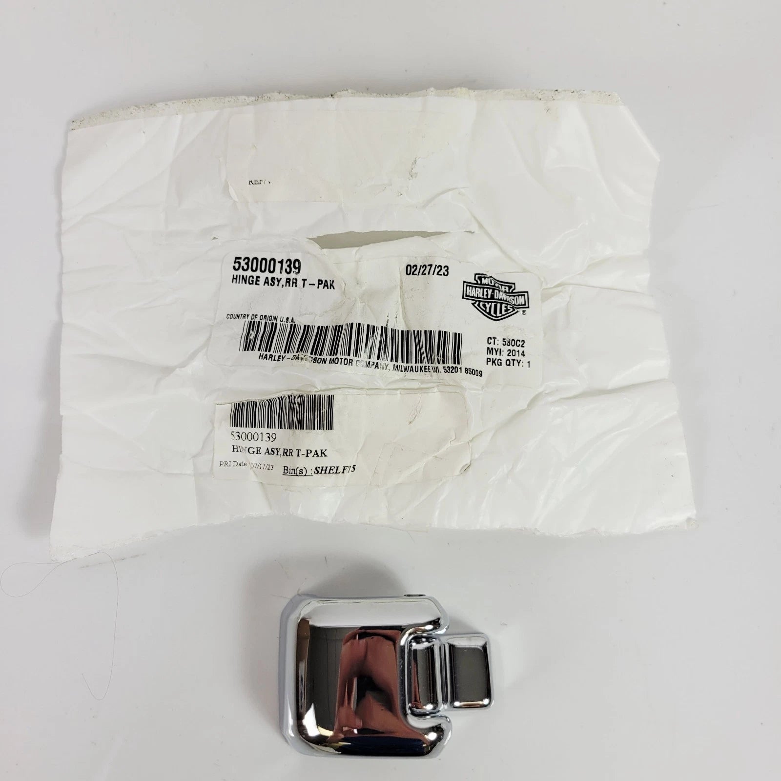 Chrome Rear Right Tour Pak Hinge for Harley-Davidson Touring (2014–2023) 53000139