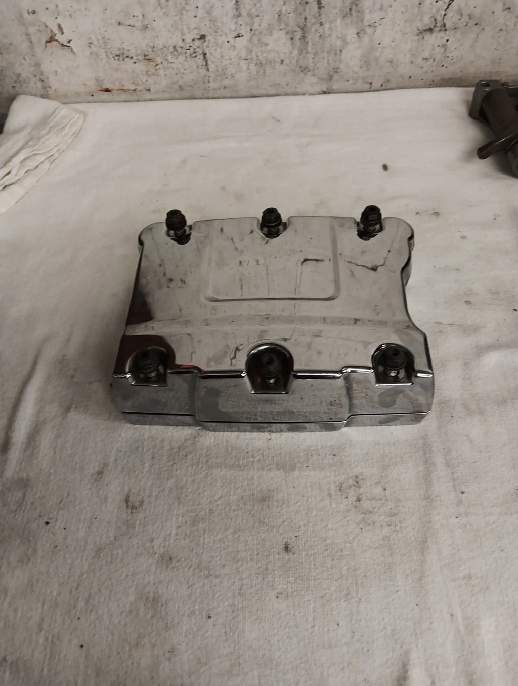 Front Rocker Box for Harley-Davidson Road Glide (2009) #17642-99A, 17571-99