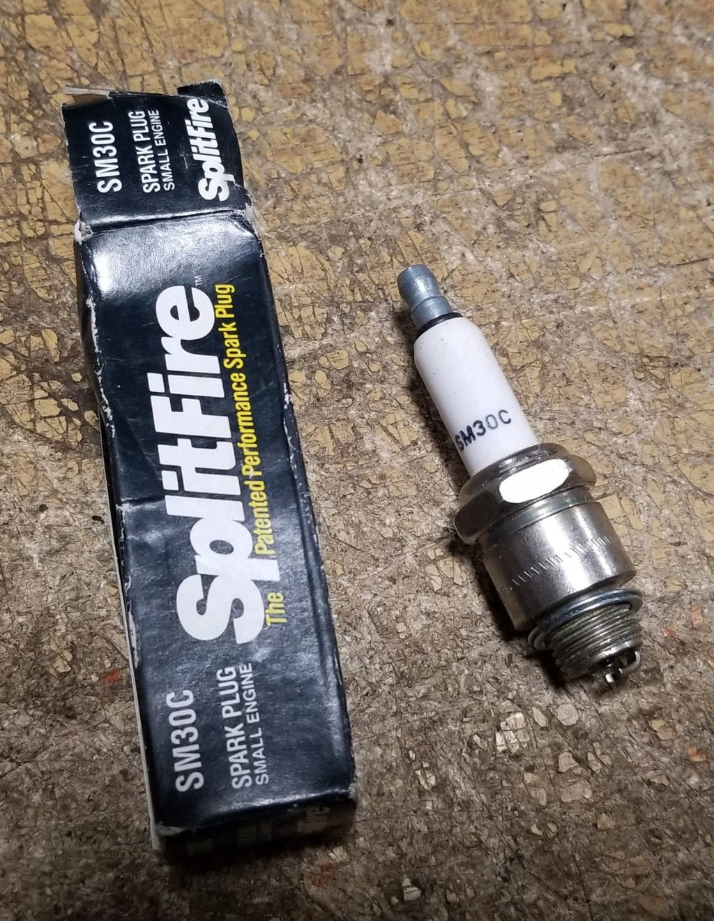 SplitFire SM30C Spark Plug for Dodge International Med. Duty