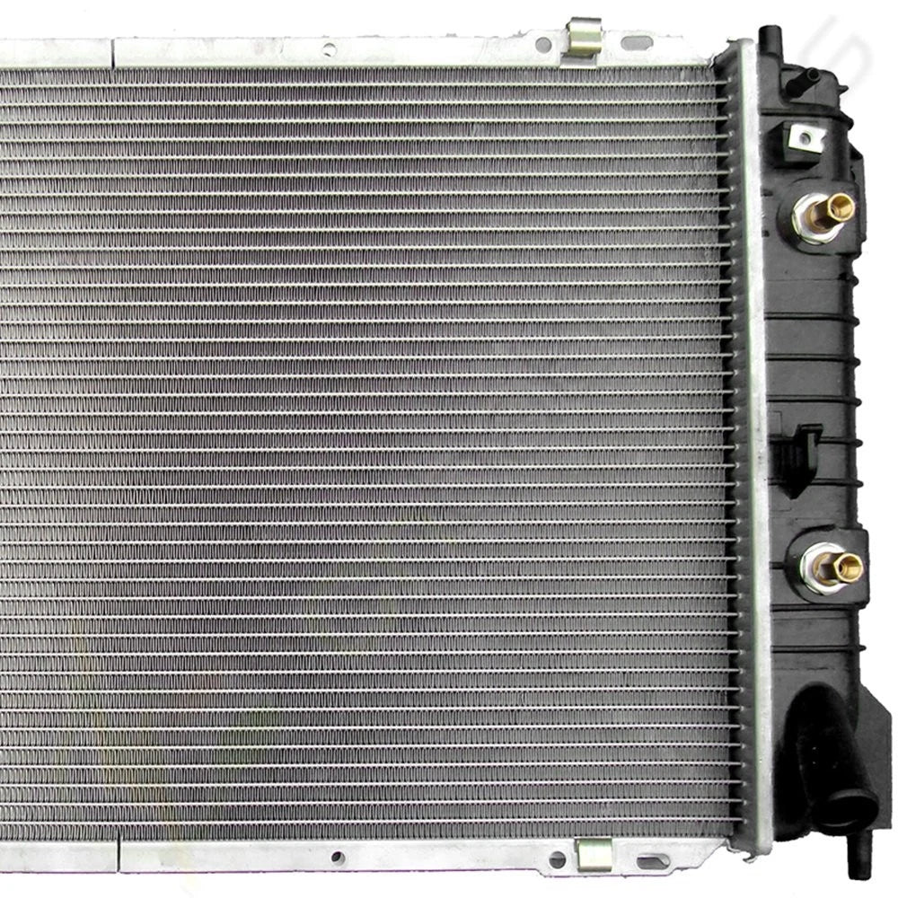 Aluminum Radiator for Ford Crown Victoria Lincoln Town Car (1995–1997)