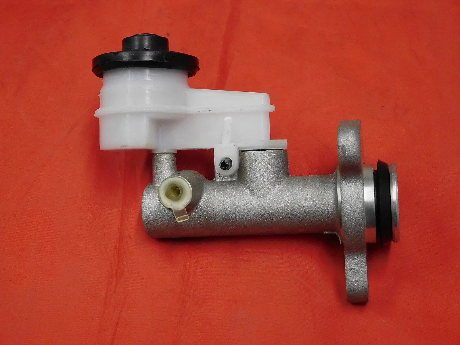 Clutch Master Cylinder for Land Cruiser HZJ78, HDJ78, HZJ79