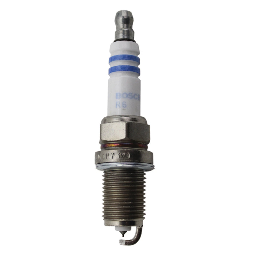 Bosch Platinum Spark Plug Set of 4 for Mercedes Toyota Kia (OE 0242230572 6726)