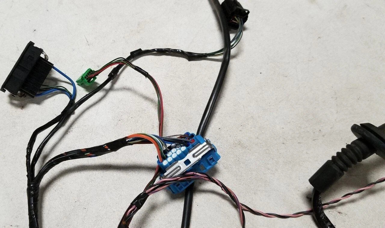 Rear RH Passenger Door Wire Harness for Jaguar XJ8 XJR VDP (1998–2003)