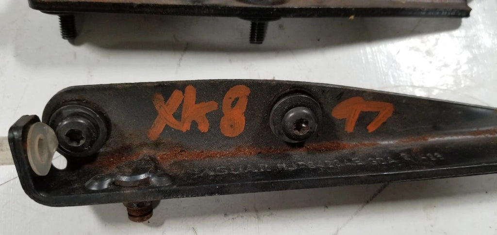 Set of 2 Front Bumper Brackets for Jaguar XK8 XKR (1997–2000)