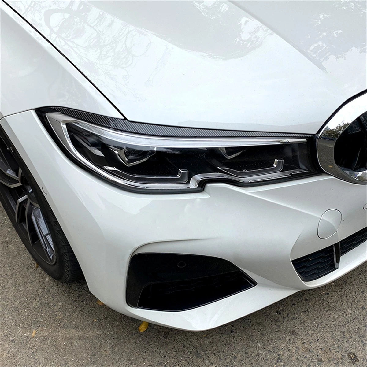 Carbon Look Headlight Eyelid Eyebrow Trims for BMW 3 Series G20 G28 (2019–2021)