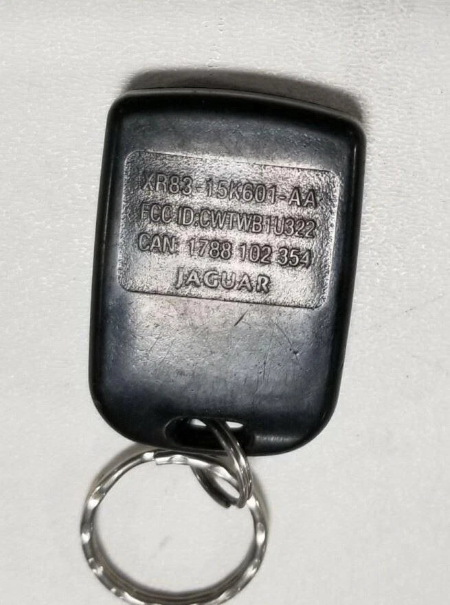 Keyless Remote FOB Transmitter for Jaguar S-Type (2000–2002) XR83-15K601-AA