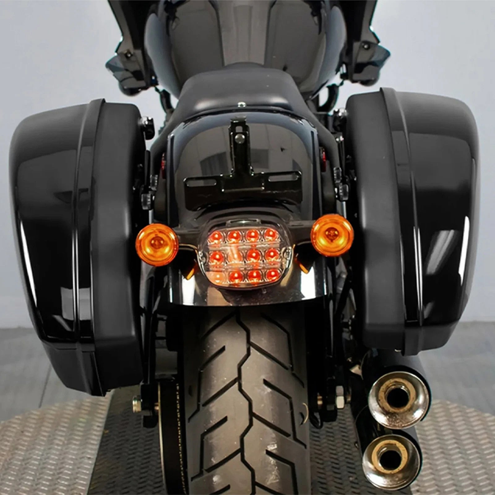Vivid Black Hard Saddlebags for Harley Softail Fat Boy Breakout (2018–2024)
