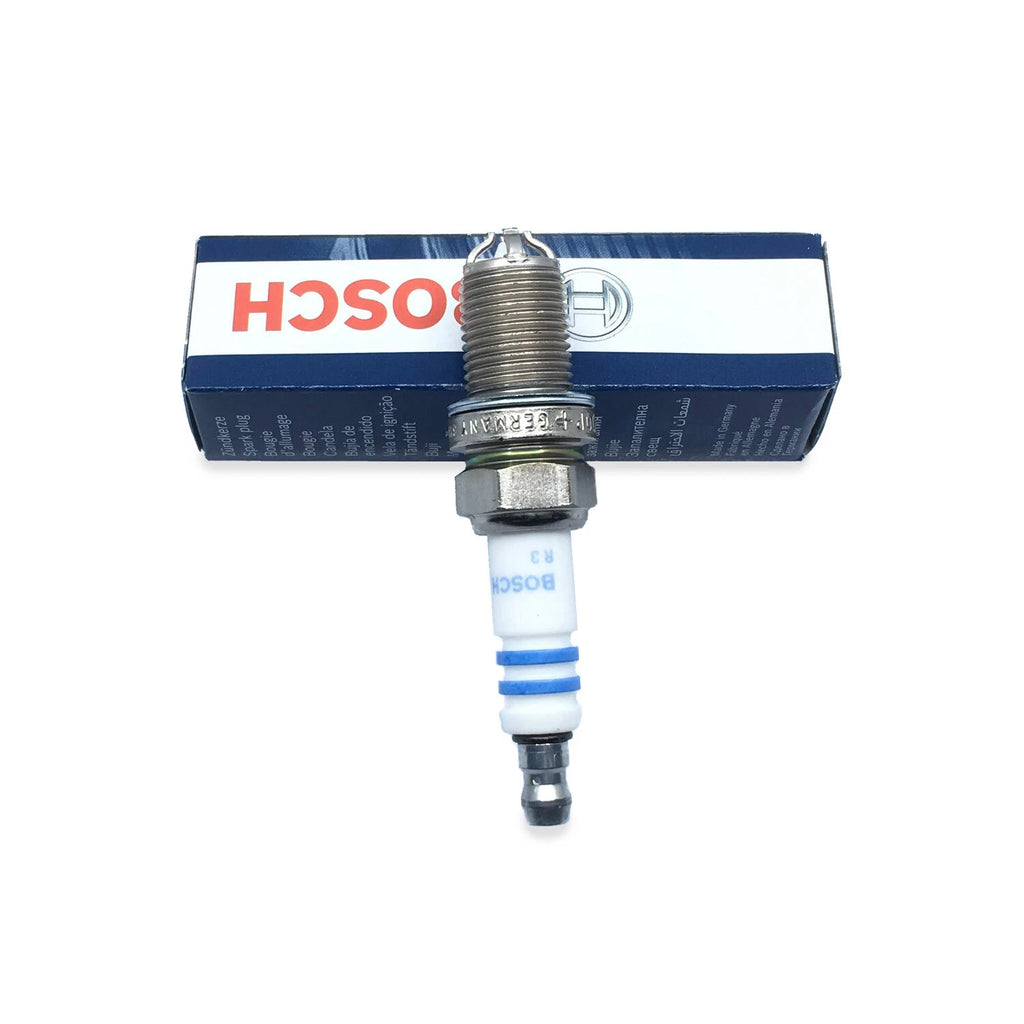 Spark Plug Set of 4 Bosch 4417 Platinum+4 for Acura Volvo VW Toyota Nissan BMW Kia Honda