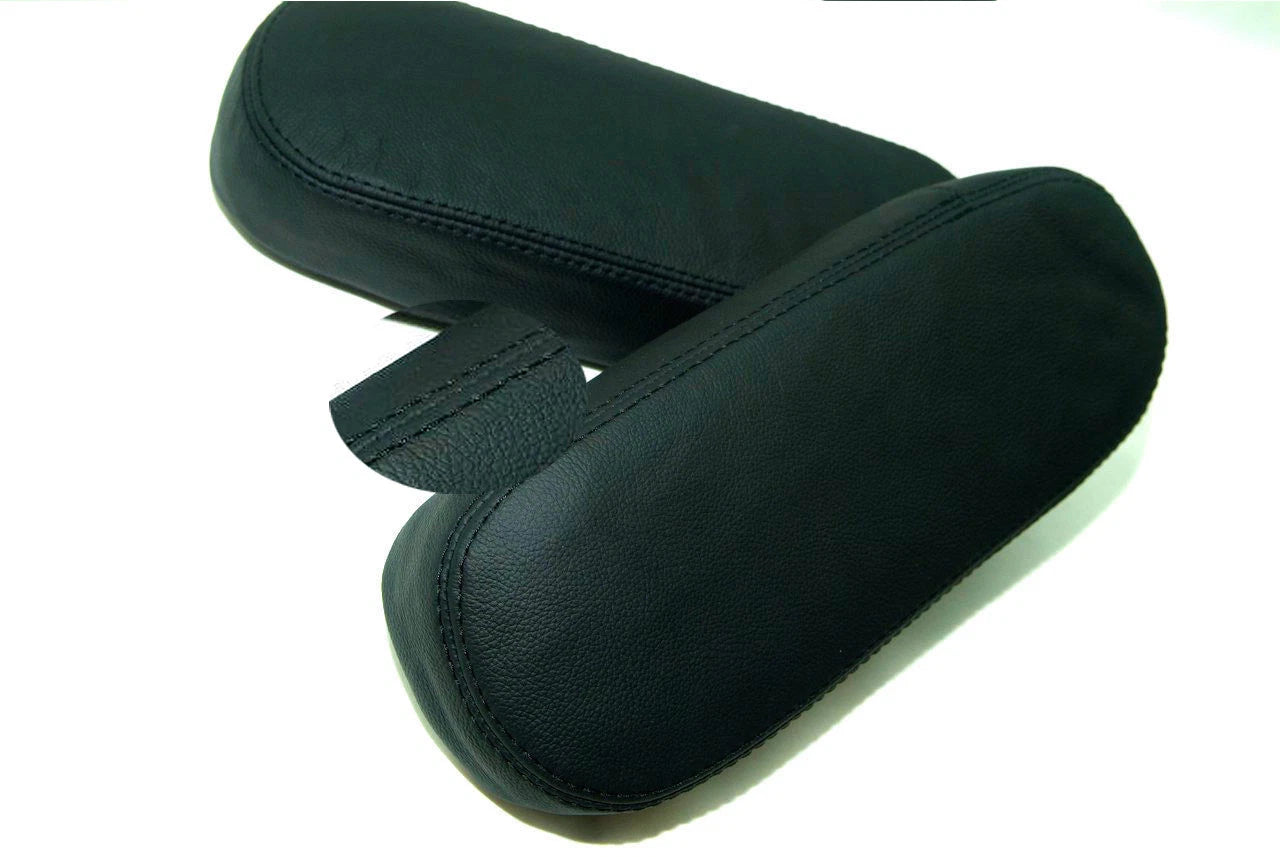 Vinyl Armrest Cover for Ford F250 F350 Excursion Lariat (1999–2007) Black
