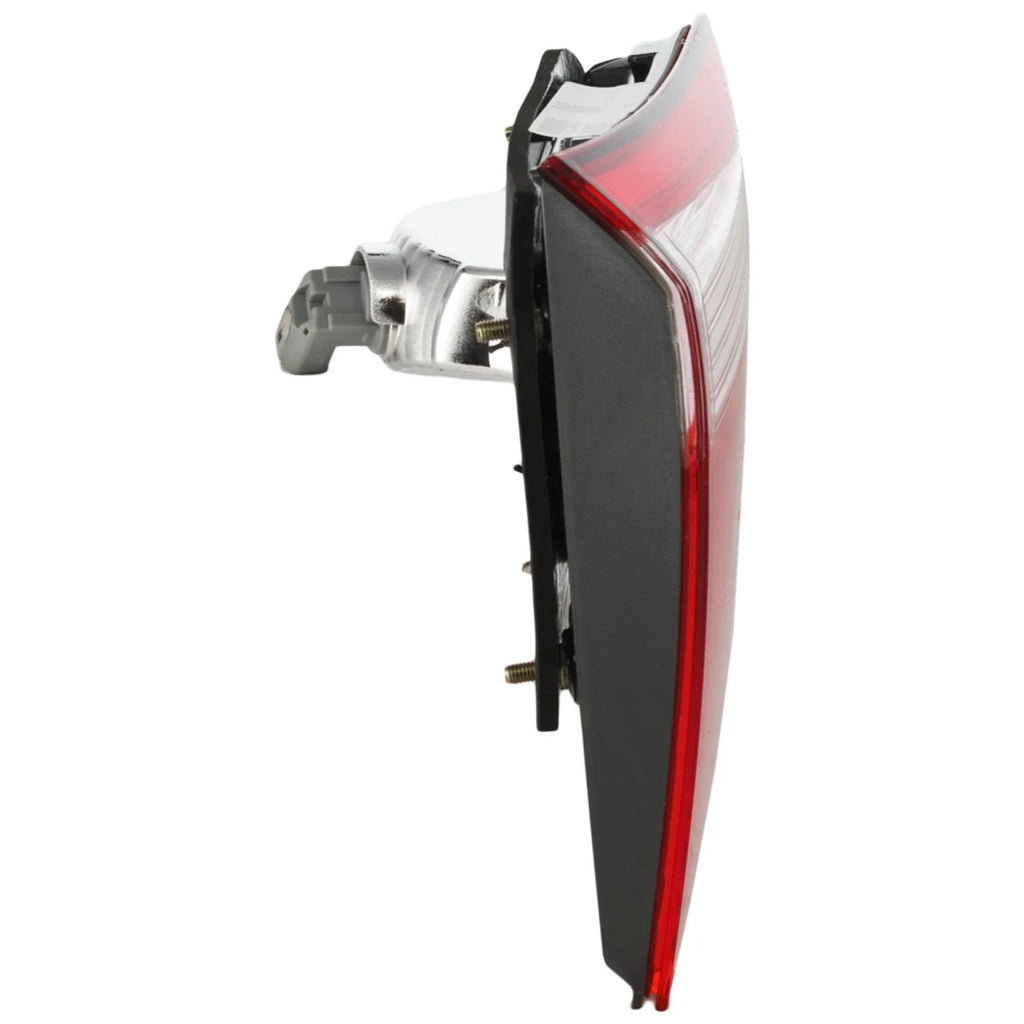 Rear Inner Tail Light Lamp Assembly for Toyota Corolla (2003-2008)