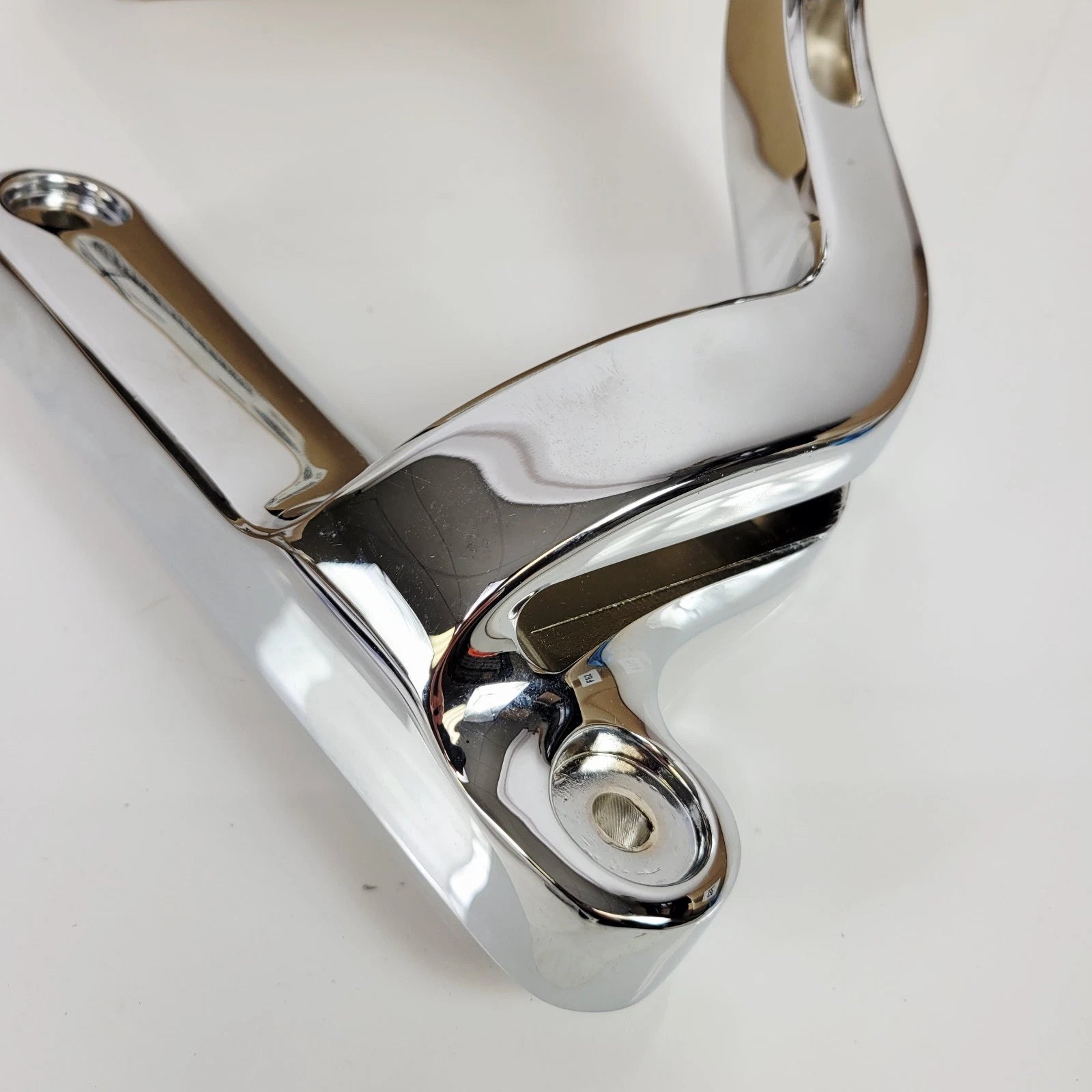 Right Side Aux Lamp Chrome Bracket for Harley Davidson Touring (2014–2023) 67700057