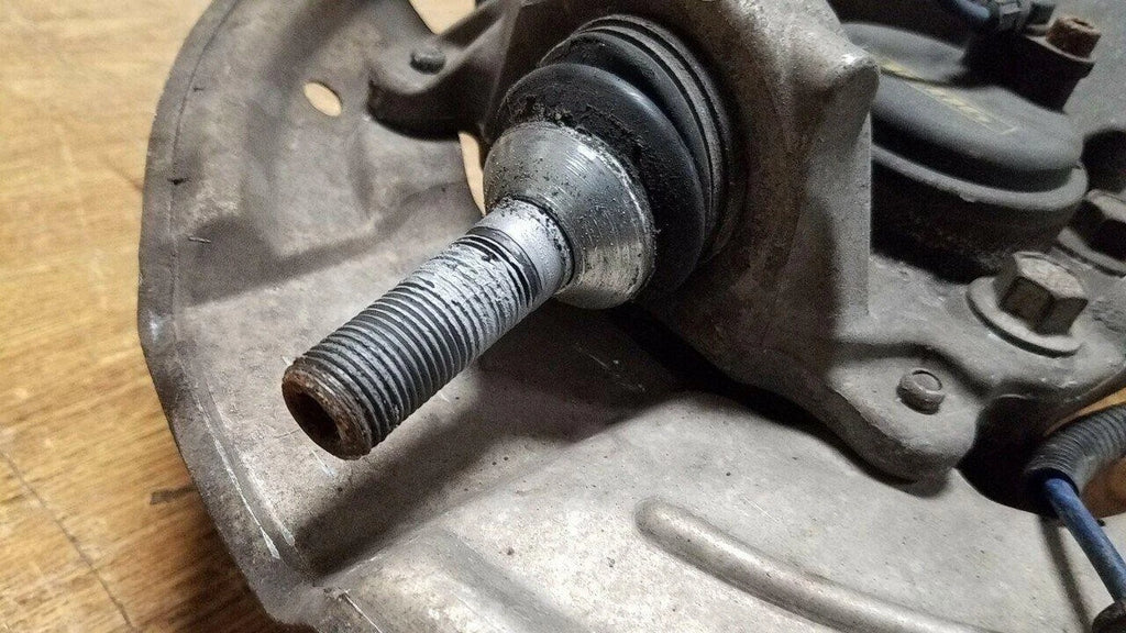 Front Spindle with Wheel Hub LH for Lincoln LS (2002–2006)