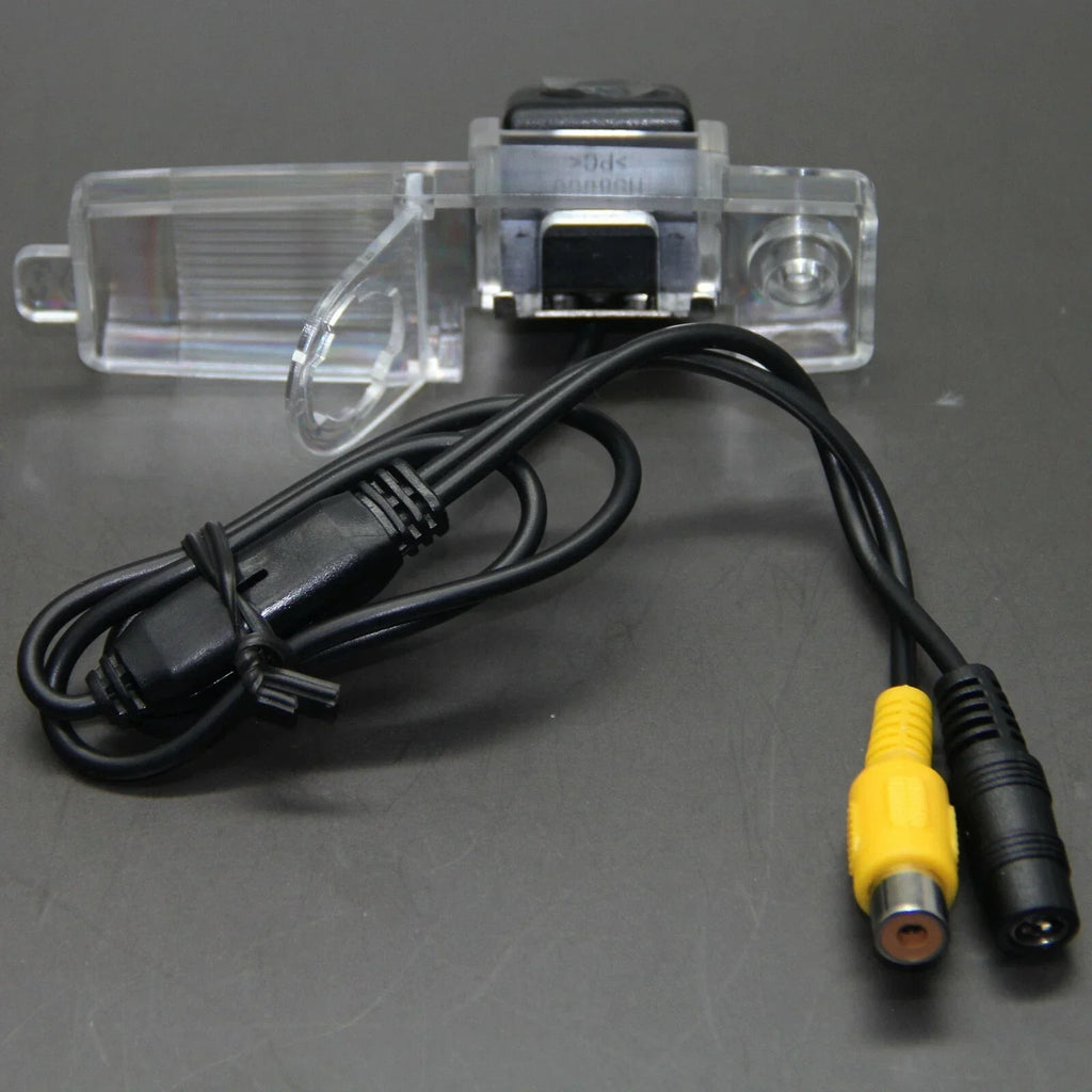 Car Reverse Rear View Backup Camera for Toyota Highlander (2010–2013)