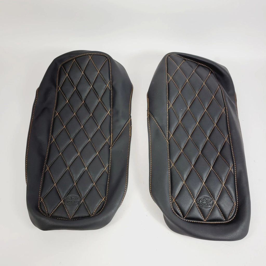 Saddlebag Lid Covers for Mustang (1993–2013) - Black, Mandarin Thread