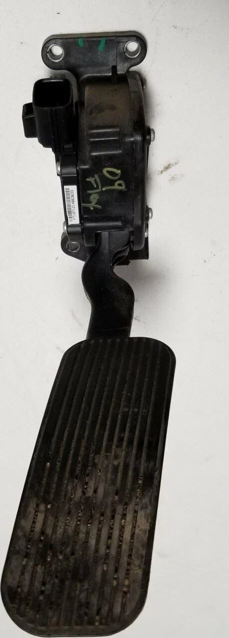 Accelerator Gas Throttle Pedal for Ford Flex Taurus (2009–2012) 7F9A9F836AA