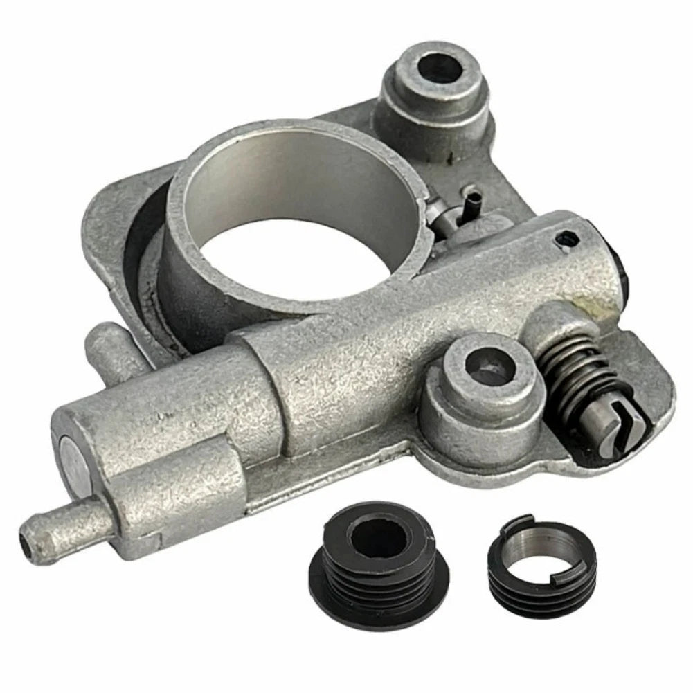Oil Pump with Worm Gear for CS350 CS355T CS360T CS2600 (OEM P021010890)