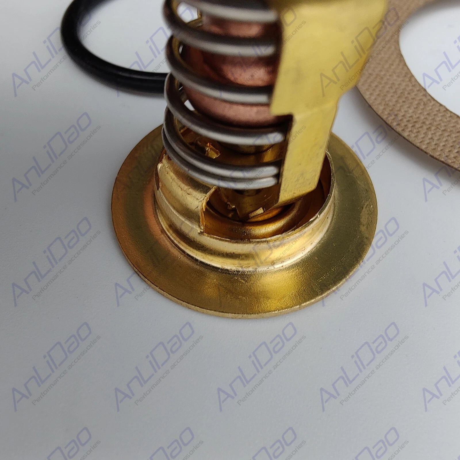 Thermostat Kit for Volvo Penta 4.3 5.0 5.7 350 V6 V8 (18-3677 3856961 383307)