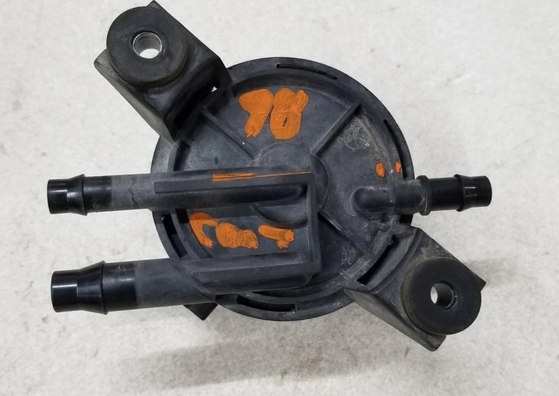 Vapor Evap Canister Purge Valve Assembly for Lincoln Continental (1998–2002)