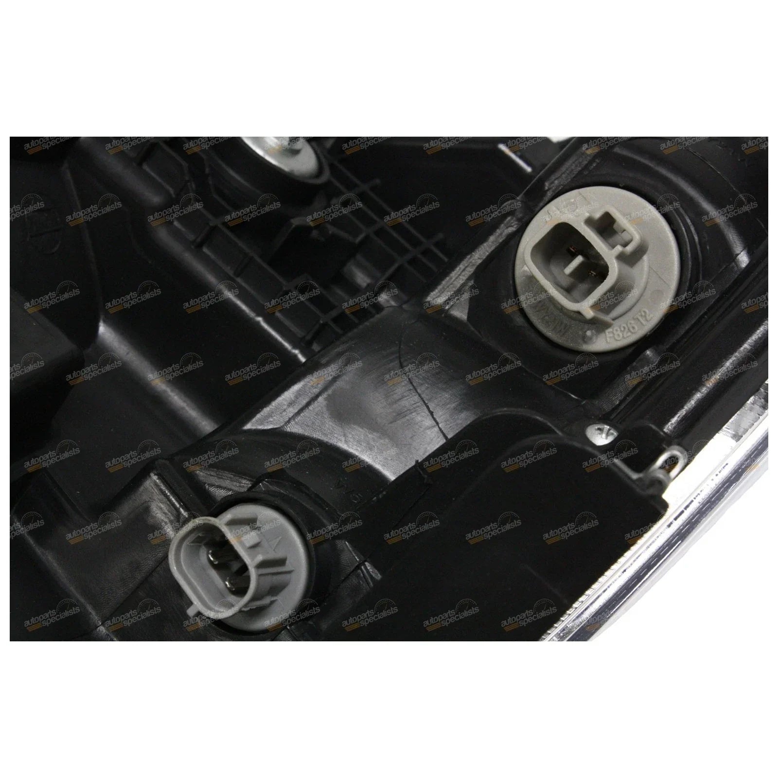 RH HeadLight for Toyota Hilux SR SR5 Workmate (2011-2015)