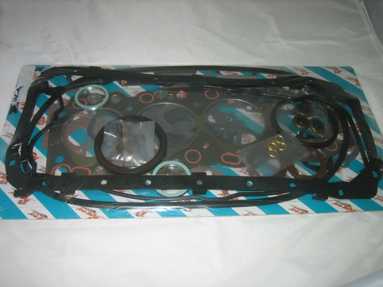 VRS Head Gasket Set for Hilux 2WD 2L 2.4 Diesel Engine (1988-1995)