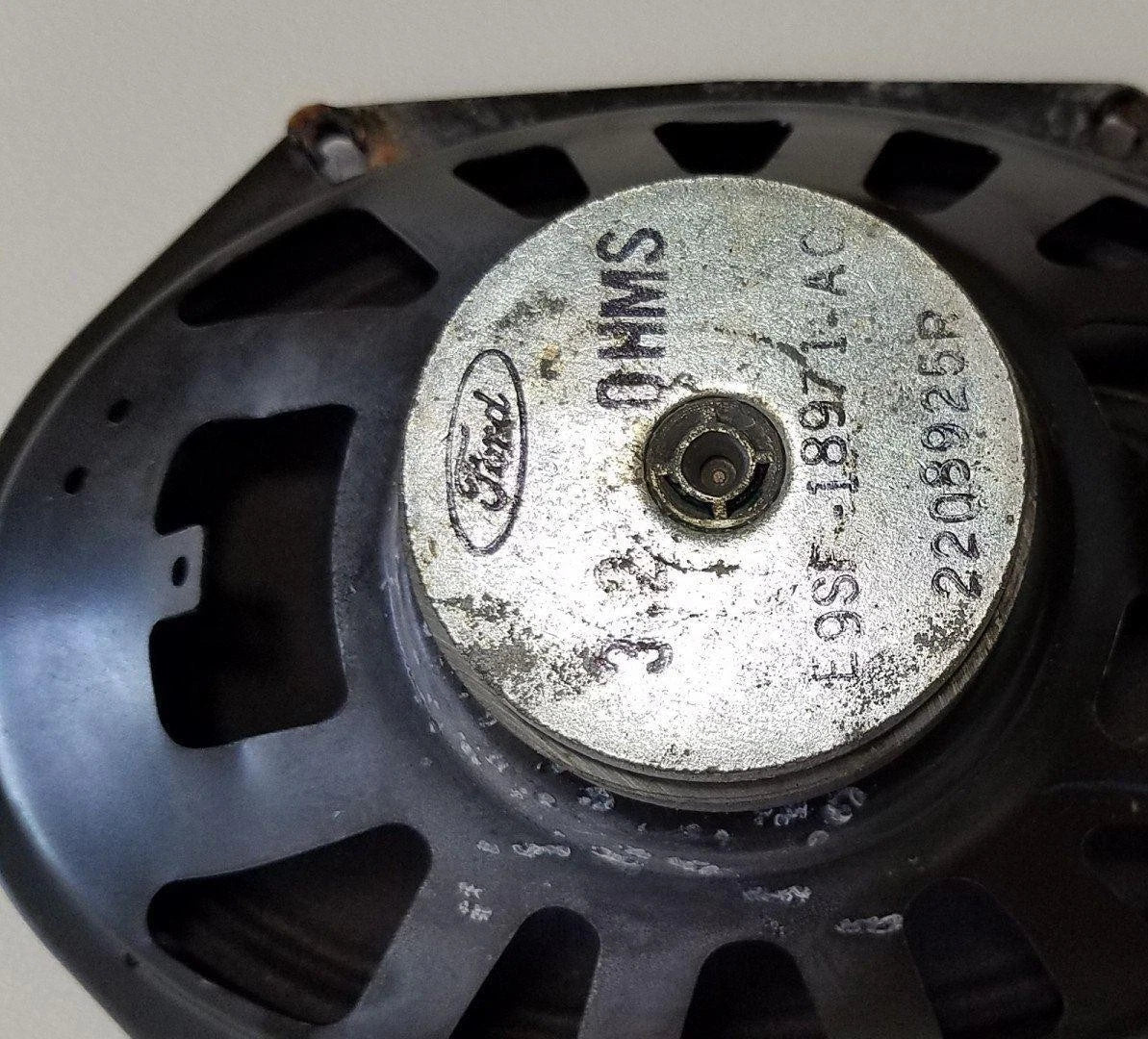 Non Premium Sound Speaker for Ford Thunderbird Cougar (1989–1997)