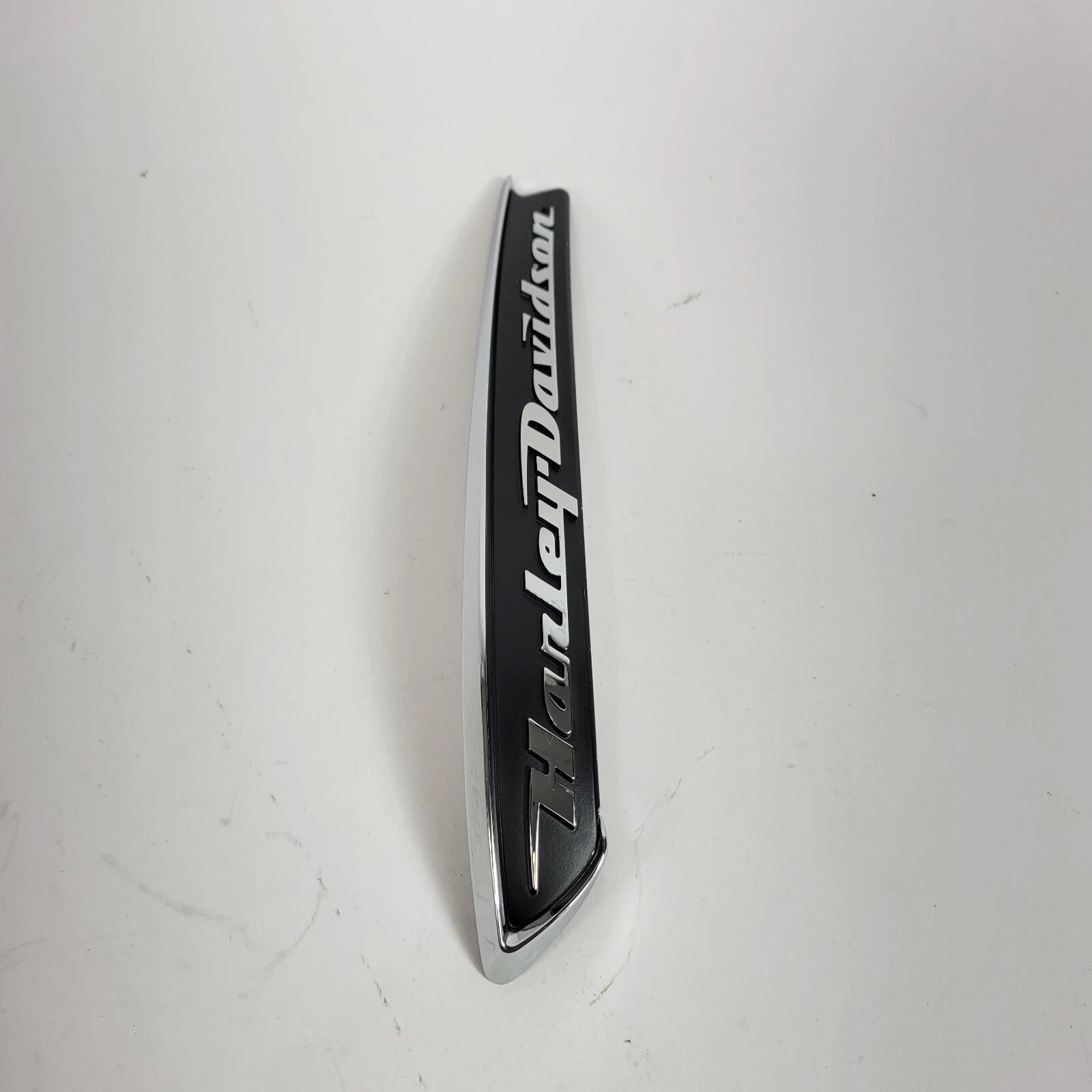 Fuel Tank Medallion Left for Harley Davidson Road Glide Ultra (2008–2023) 14100765