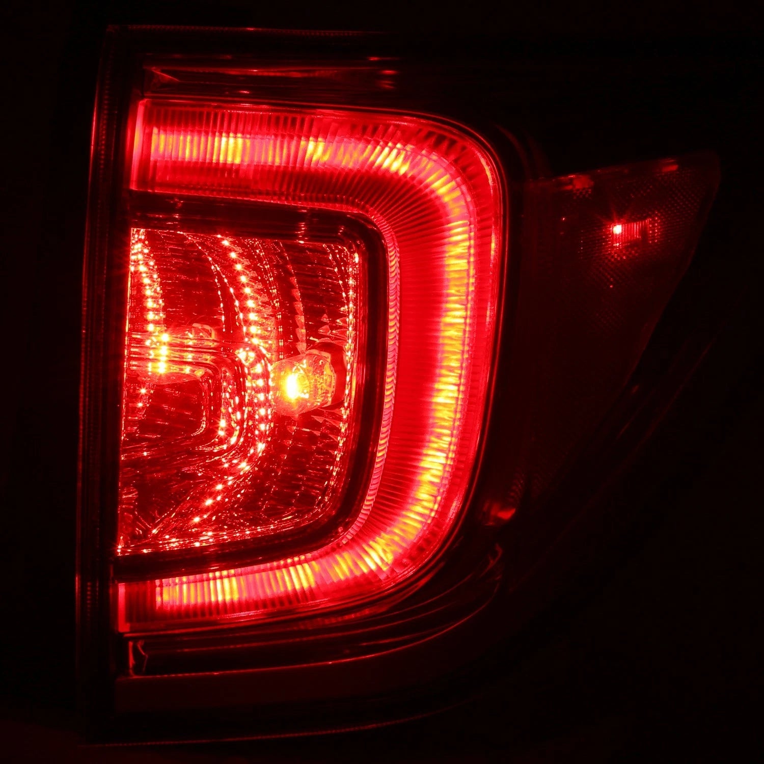 OE Style Chrome Red LED Taillight for Honda Pilot (2016–2018)