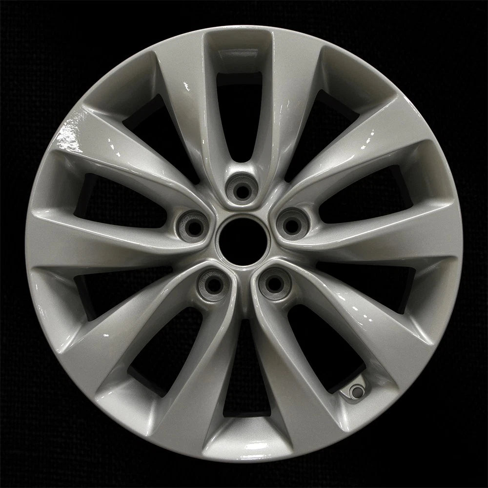 17x7 Factory Wheel Medium Silver Full Face for 2016 Kia Optima (2016–2016)