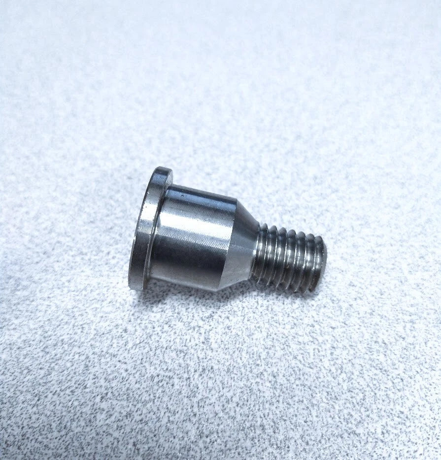 Shoulder Screw for Volvo Penta (OEM) 897456