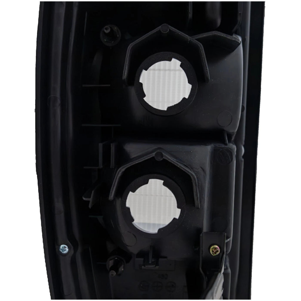 Halogen Tail Light for Nissan Frontier (1998-2000)