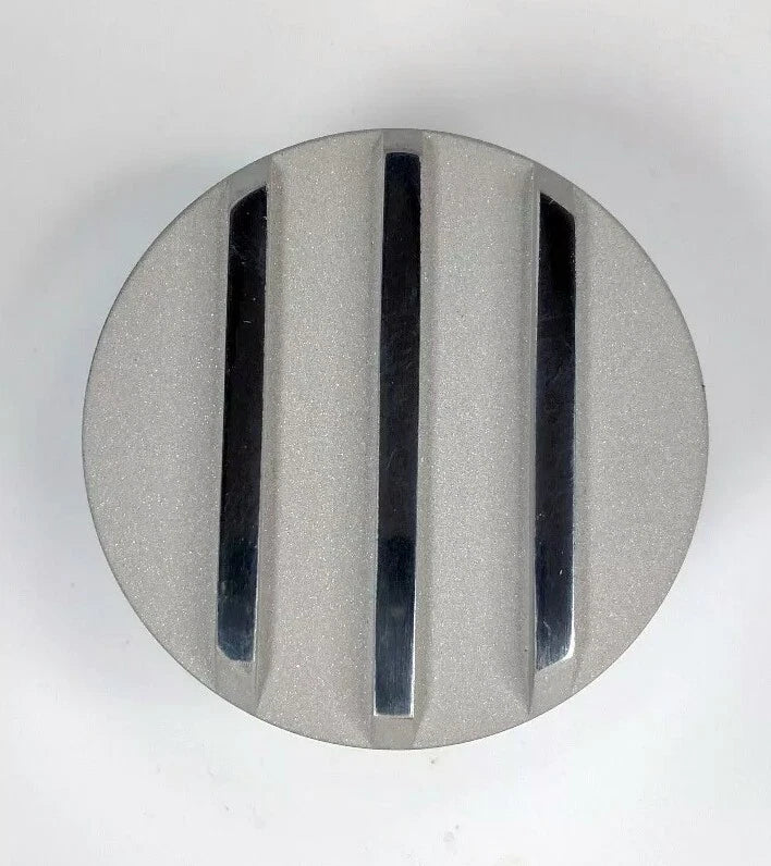Finned Push-In Oil Filter Cap for Toyota Hilux (2005–2015)