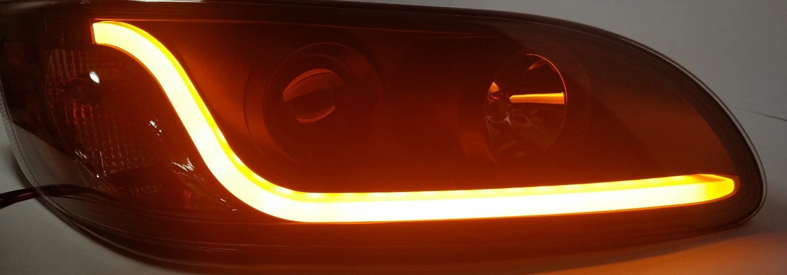 Blackout Projection Headlights with Dual Function LED Lights for Peterbilt (2013–2024)