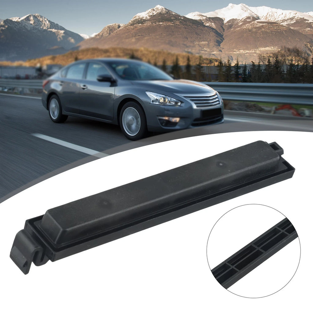 AC Cabin Air Filter Cover for Nissan Altima Maxima (2013–2019)