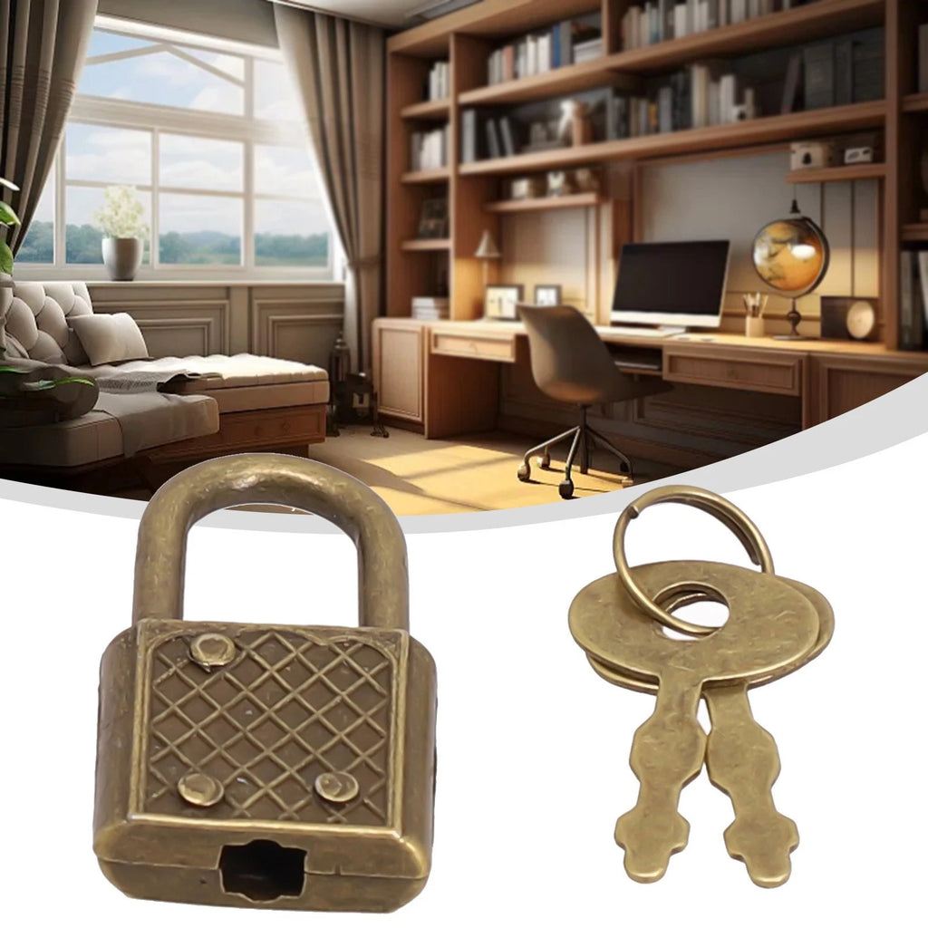 Vintage Padlock with Key for Luggage and Notebook Locking