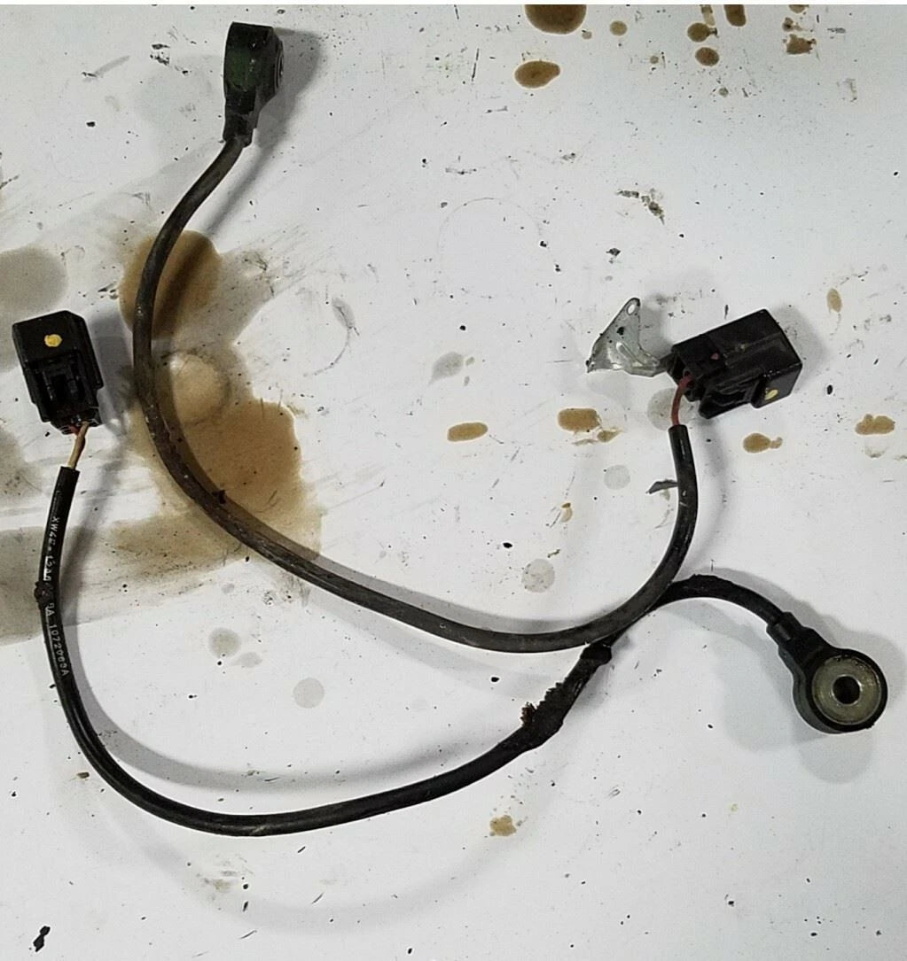 Knock Detonation Sensor for Jaguar S-Type 4.0L, Lincoln LS 3.9L (2000–2002)