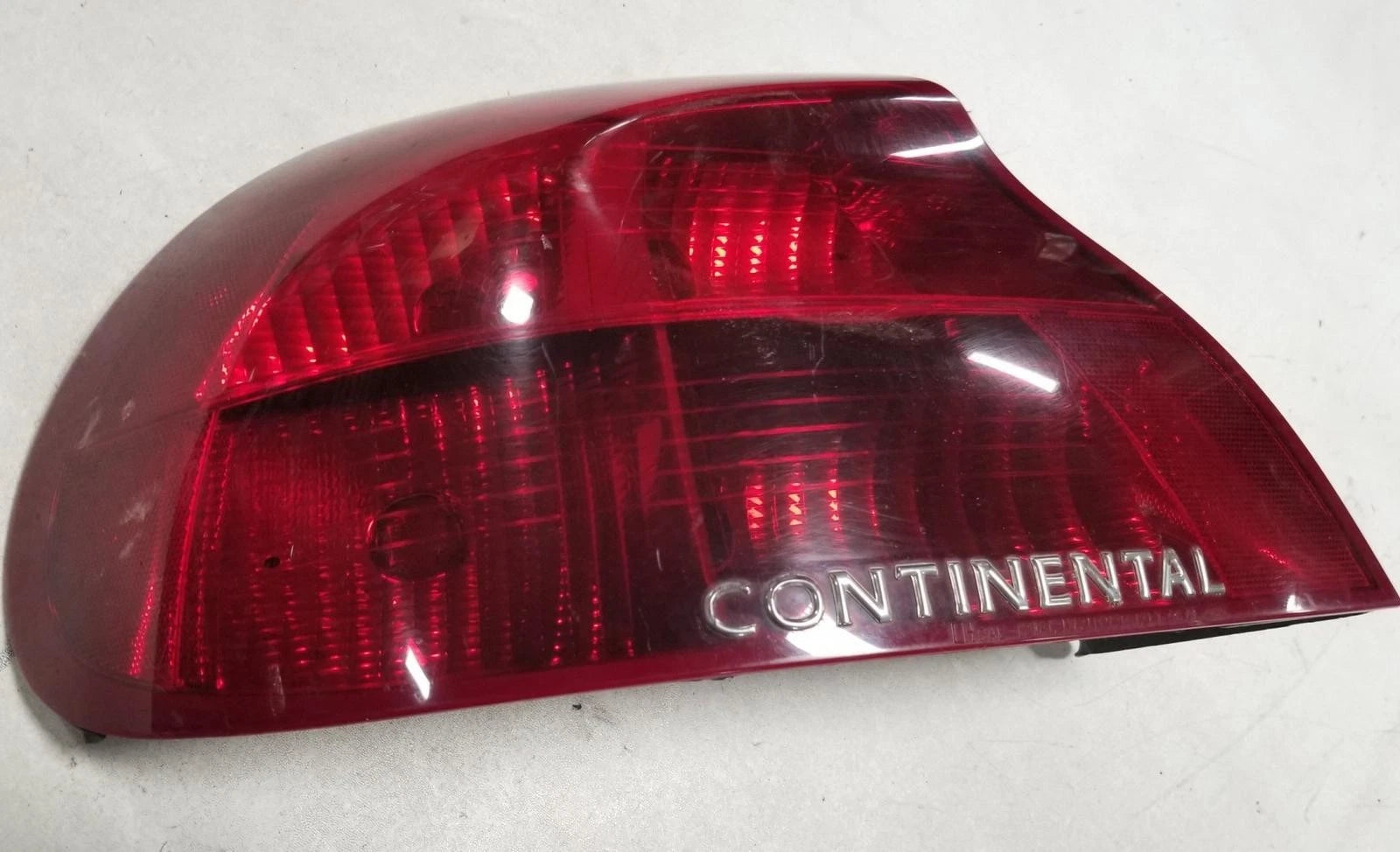 LH Driver Brake Tail Light for Lincoln Continental (1998)