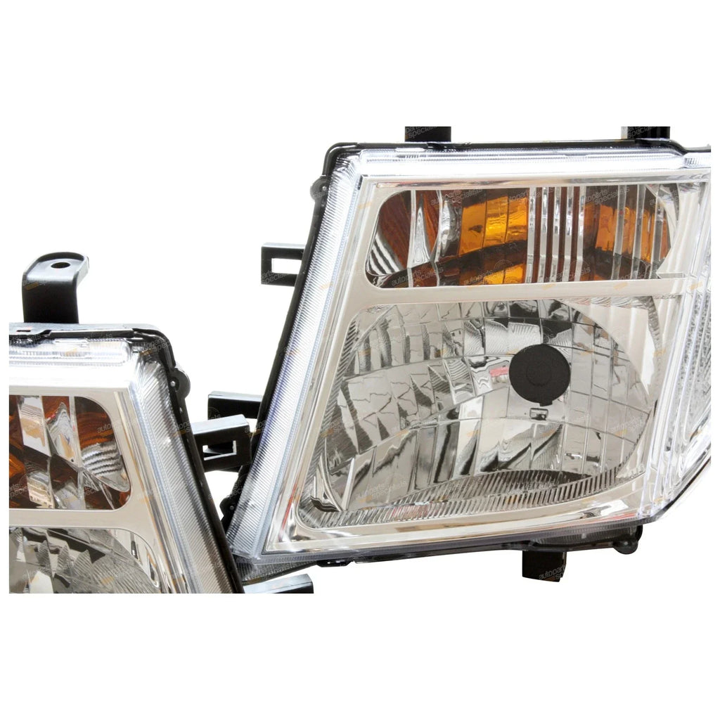 LH+RH Headlight for Nissan Navara D40 (2008-2008)